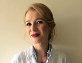 Dr Laura Enjary