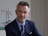 Dr Jacques Buis