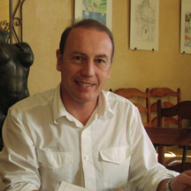 Dr Denis Boucq
