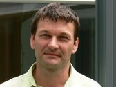 Dr Bruno Salazard