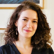 Dr Claire Deloison
