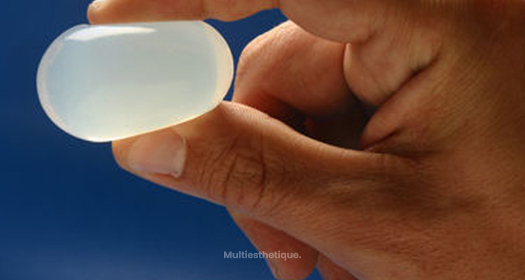 Des implants en silicone pour augmenter les testicules