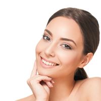 Les meilleurs traitements esthétiques pour affiner son visage