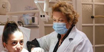 Interview : les soins esthétiques adaptés à chaque âge avec le Dr Catherine de Goursac Interview : les soins esthétiques adaptés à chaque âge avec le Dr Catherine de Goursac