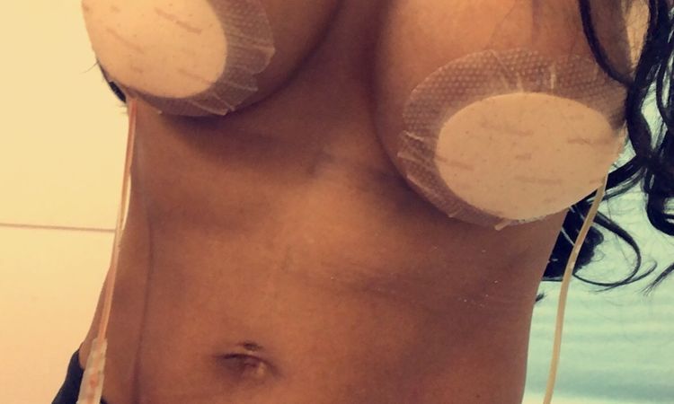 69082